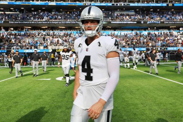 Raiders quarterback Derek Carr (4) takes the field at the end of a NFL football game against th ...