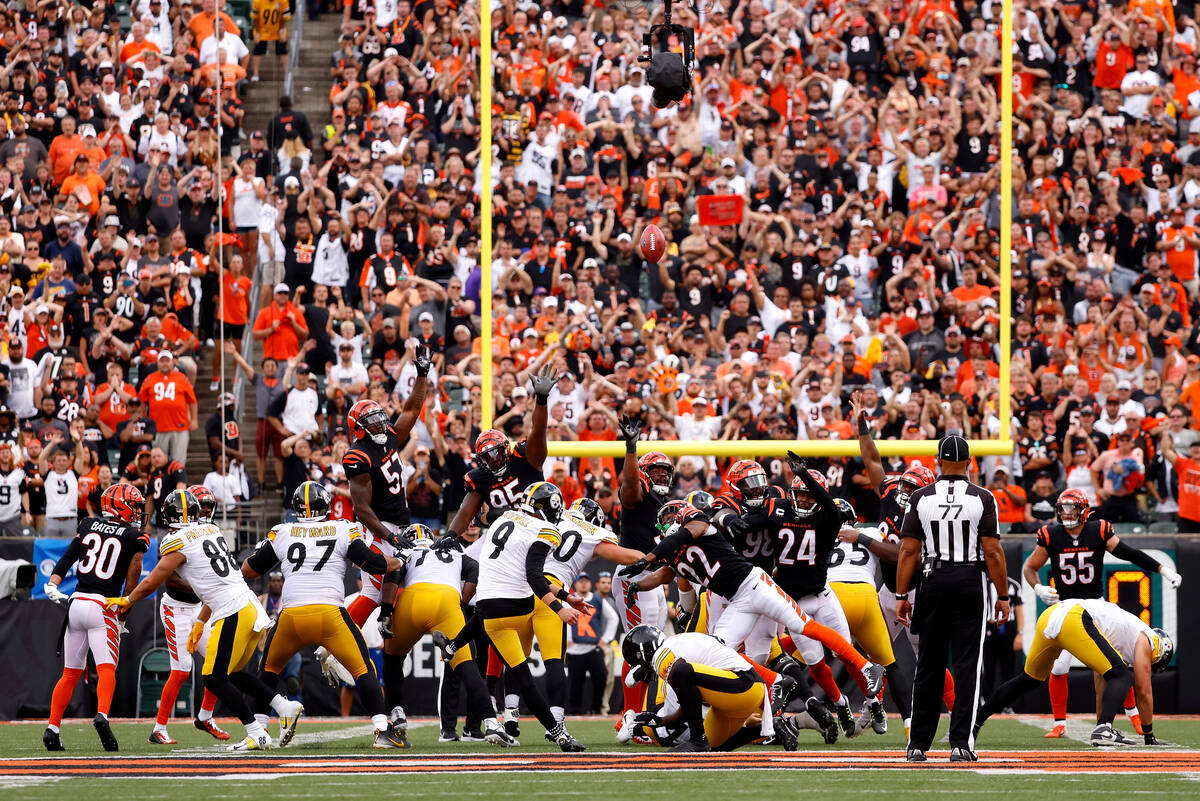 Pittsburgh Steelers place kicker Chris Boswell (9) kicks the game winning field goal in overtim ...