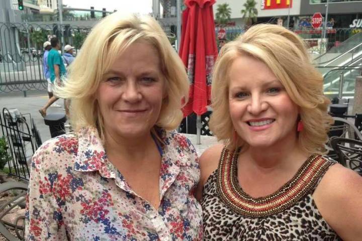 Jody Thompson DeVries, left, and her twin sister, Judi Fergason (Courtesy of Judi Fergason)