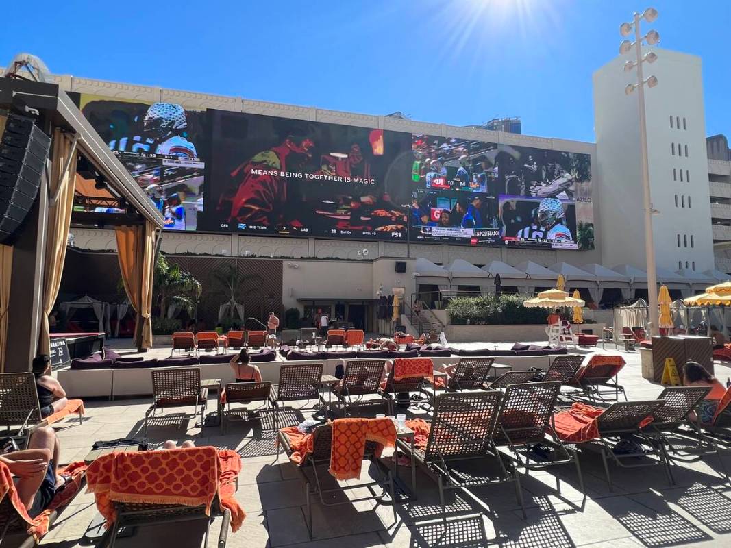 The Azilo Ultra Pool deck at Sahara is shown on Saturday, Oct. 8, 2022. (John Katsilometes/Las ...