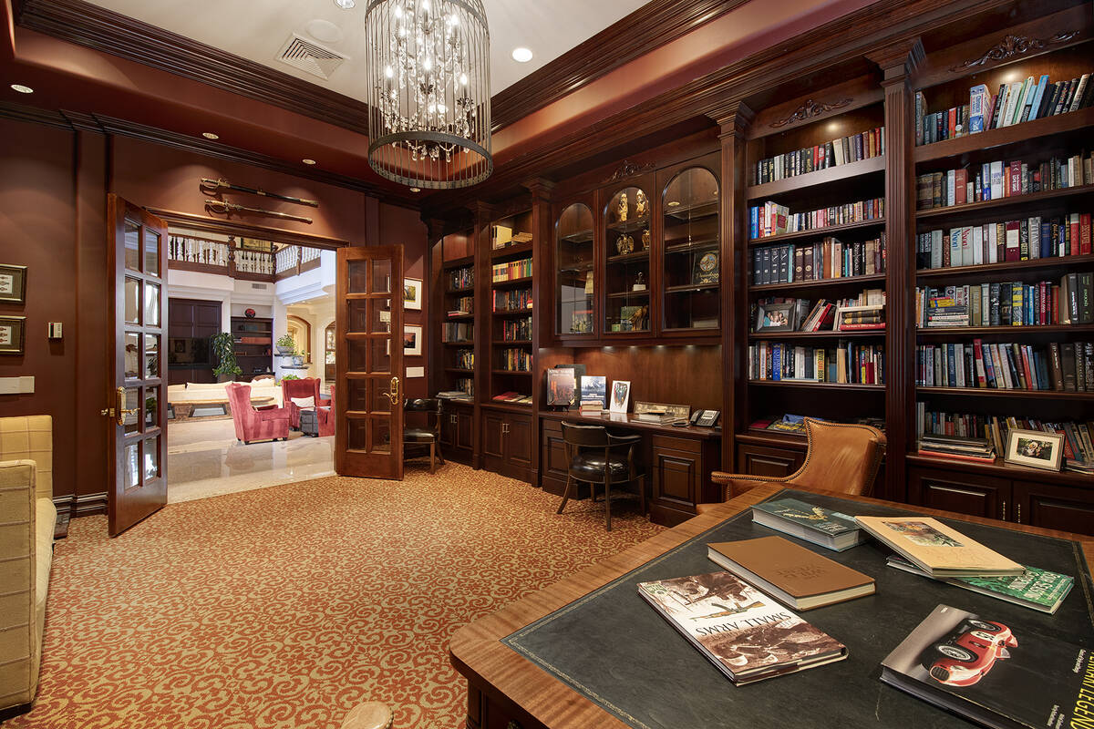 The library. (Corcoran Global Living)