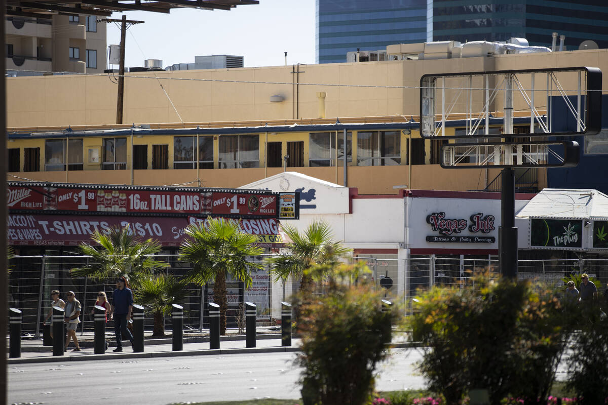 The shuttered Travelodge motel, 3735 Las Vegas Blvd. South, in Las Vegas, is seen on Tuesday, O ...