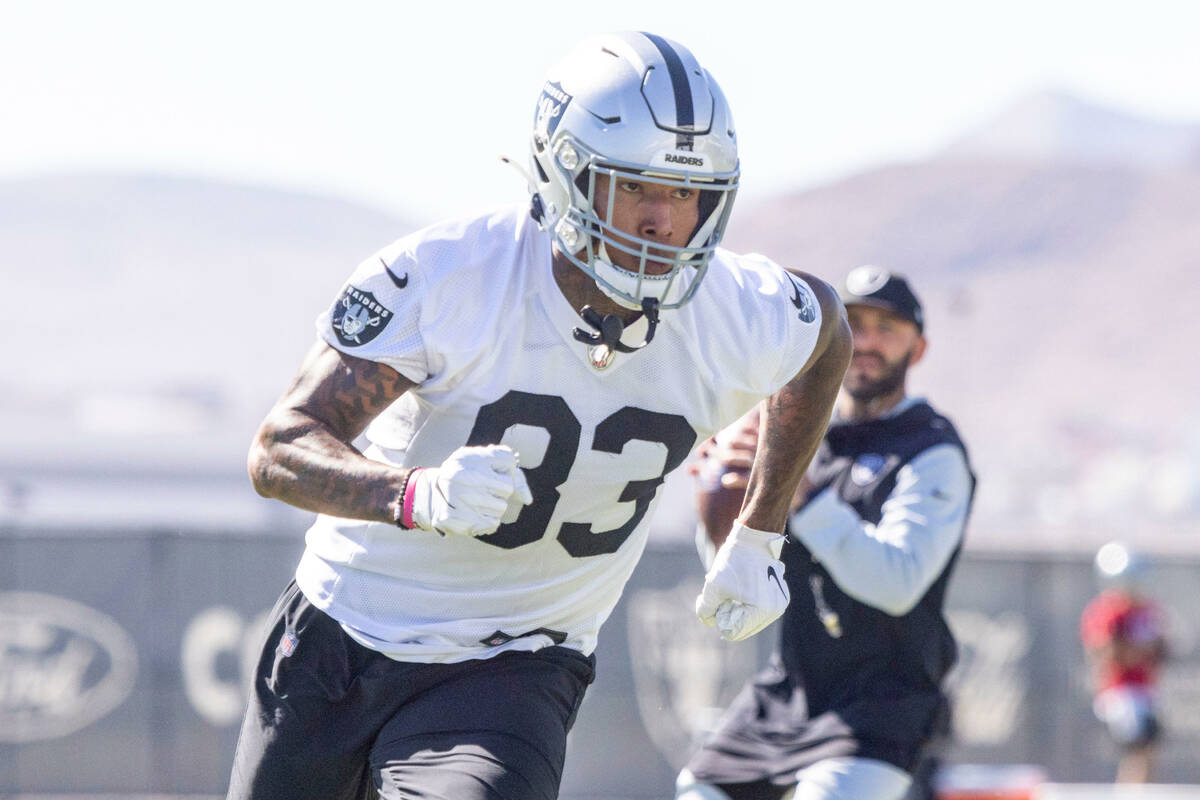 Raiders tight end Darren Waller (83) runs during practice at the Intermountain Healthcare Perfo ...