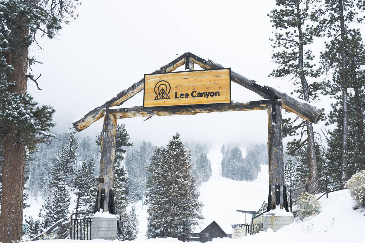 First snow of the 2022 to 2023 snowfall season on the Lee Canyon arch on Nov. 3, 2022. (Courtes ...