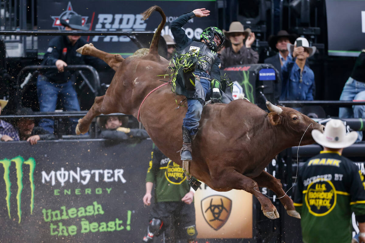 Jose Vitor Leme rides Woopaa in the championship round to become the back-to-back PBR World Cha ...