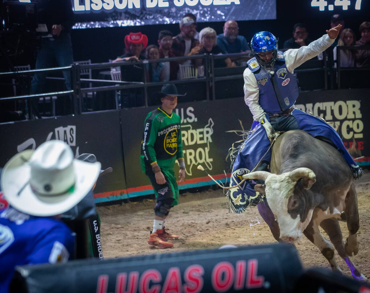 Nashville Stampede’s Joao Henrique Lucas during his run at the Pro Bull Riders team cham ...
