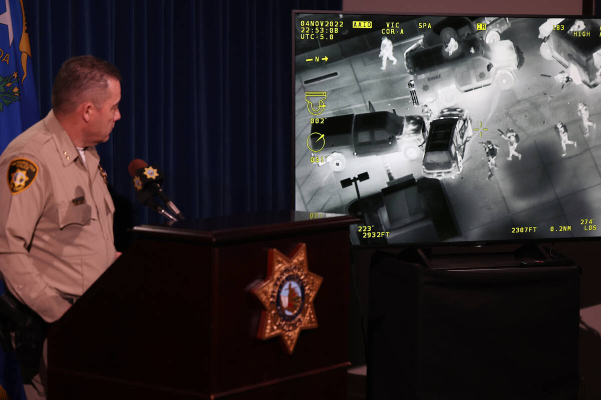 Assistant Sheriff Andrew Walsh shows a video of police closing in on Jose Cabrera Hernandez dur ...