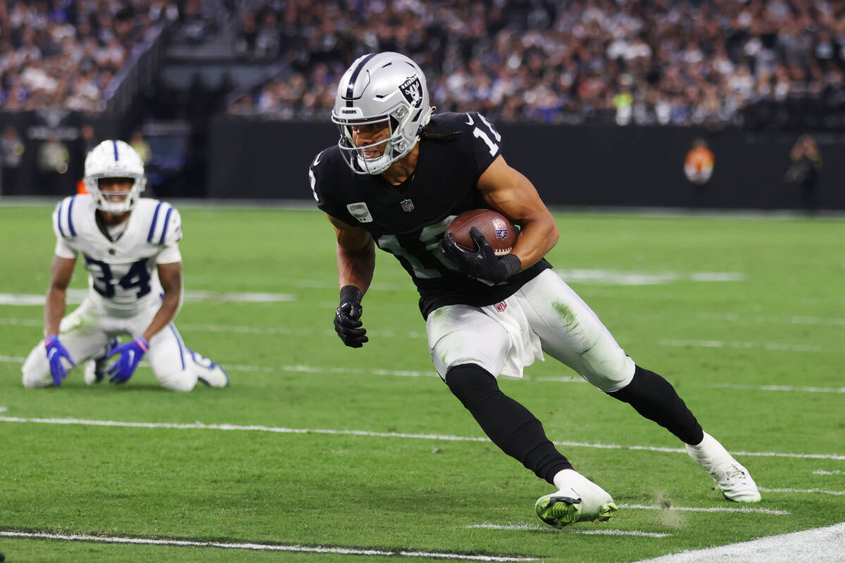 Raiders wide receiver Mack Hollins (10) runs the ball against the Indianapolis Colts in the sec ...