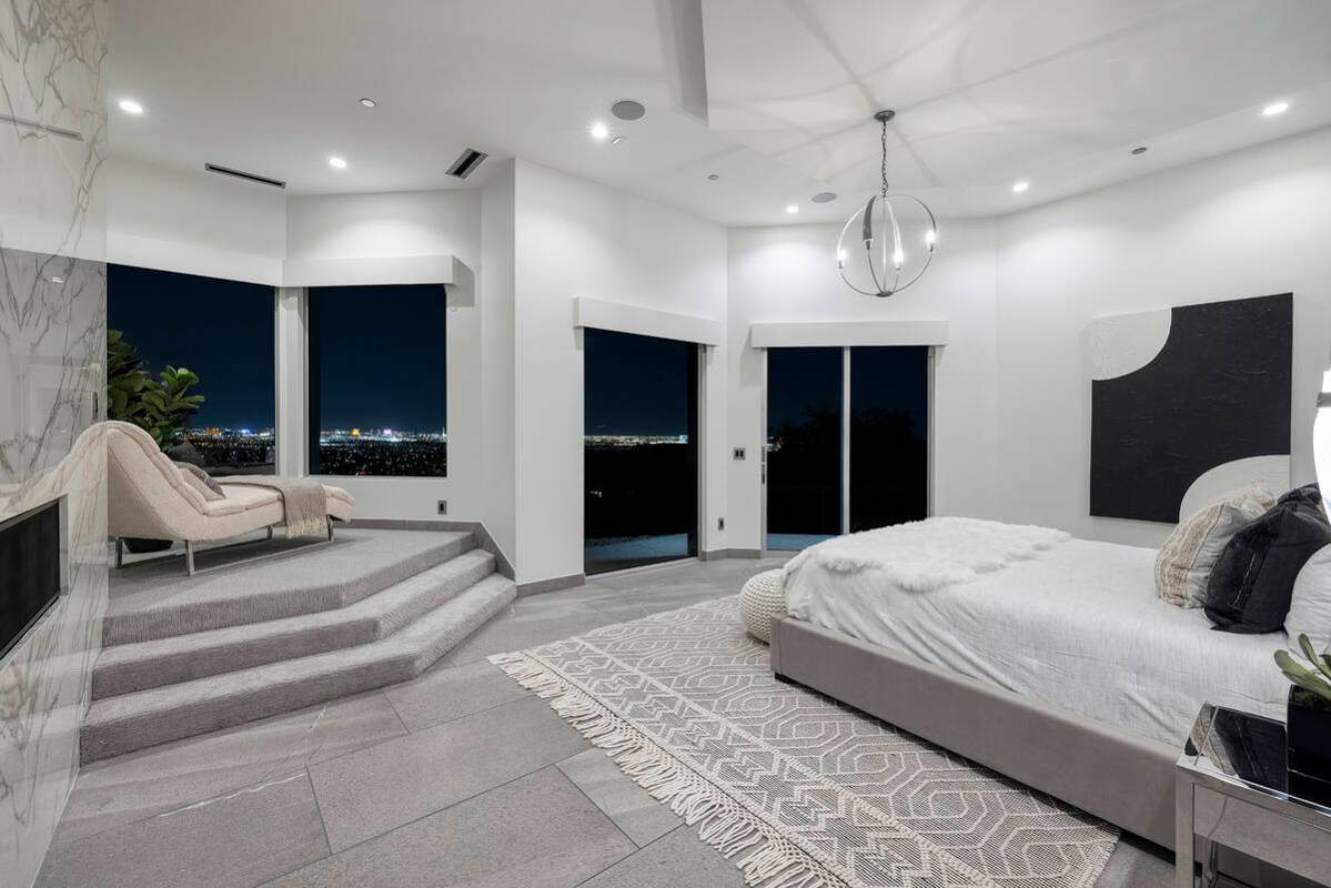 The master bedroom. (Corcoran Global Living)