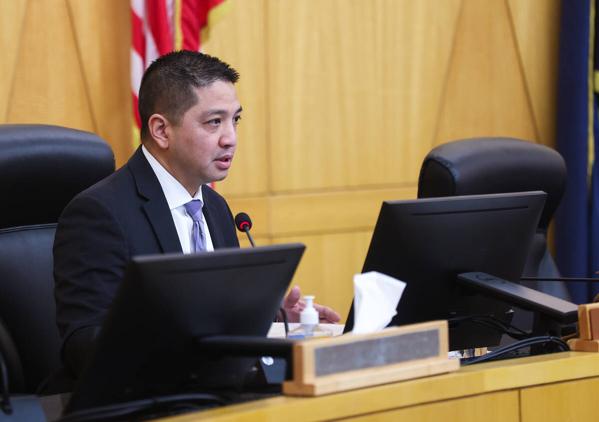 Las Vegas Metropolitan Police Department Detective Scott Mendoza speaks at a fact-finding revie ...