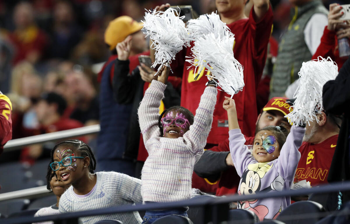 Fans cheers as Southern California players warm up before the Pac-12 Conference championship NC ...