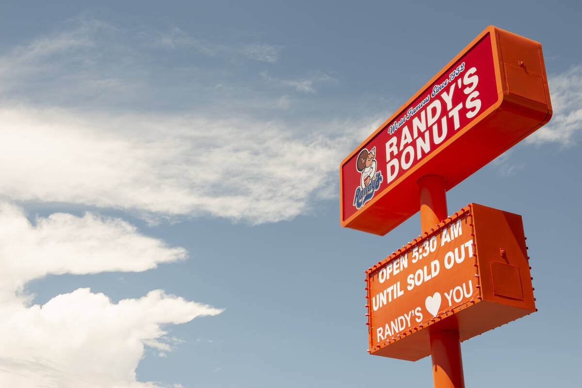 Randy's Donuts on South Rainbow Boulevard on Friday, Aug. 19, 2022, in Las Vegas. The shop, ori ...