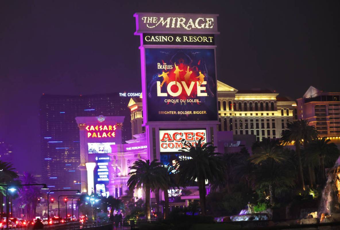 The Mirage on Tuesday, Dec. 14, 2021, in Las Vegas. (Benjamin Hager/Las Vegas Review-Journal) @ ...