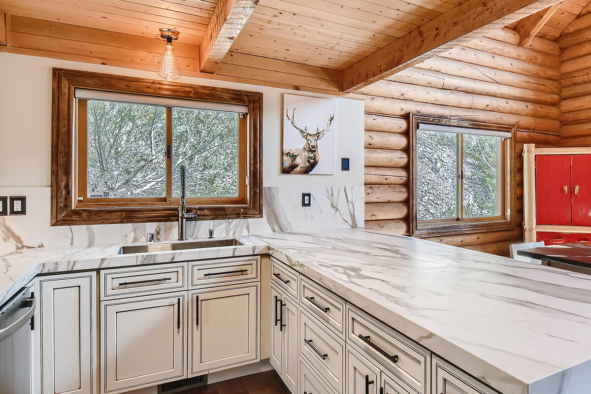 The kitchen. (Mt. Charleston Realty)