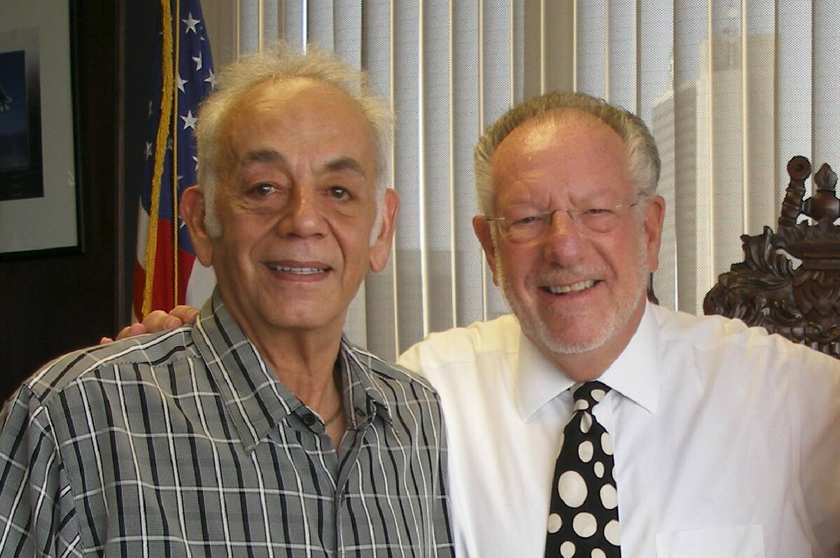 Ex-drug kingpin and Vegas high roller Jimmy Chagra poses with Las Vegas Mayor Oscar Goodman in ...