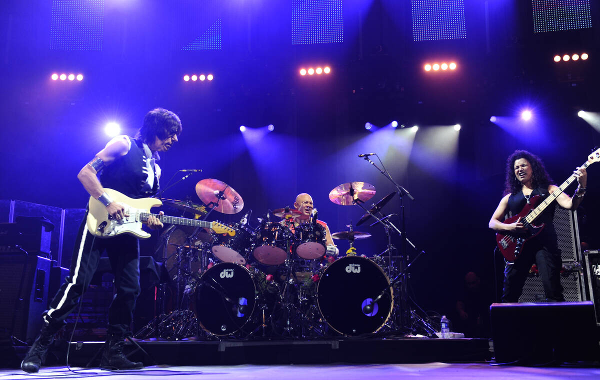 Guitarist Jeff Beck performs in concert at Madison Square Garden on Thursday, Feb. 18, 2010, in ...