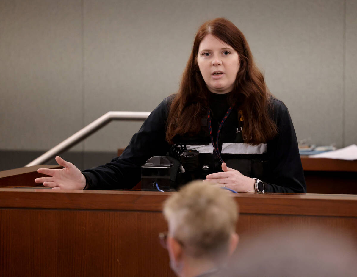 Las Vegas police crime scene analyst Alyssa Lea testifies during a preliminary hearing for Tava ...