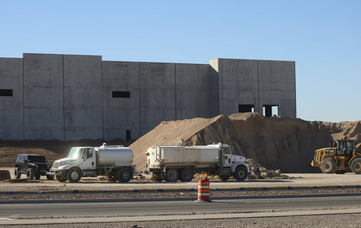 Construction continues on a warehouse complex off of Volunteer Boulevard on Tuesday, Jan. 24, 2 ...