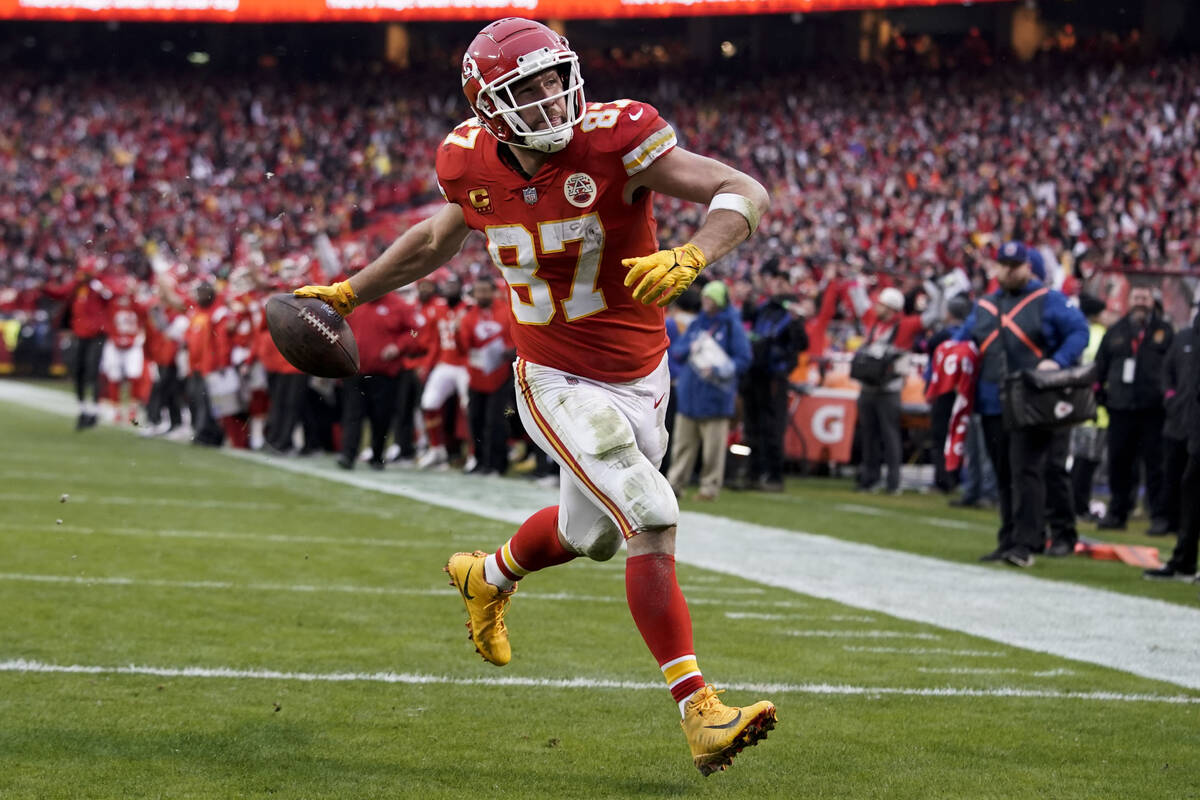 Kansas City Chiefs tight end Travis Kelce (87) celebrates his touchdown against the Jacksonvill ...