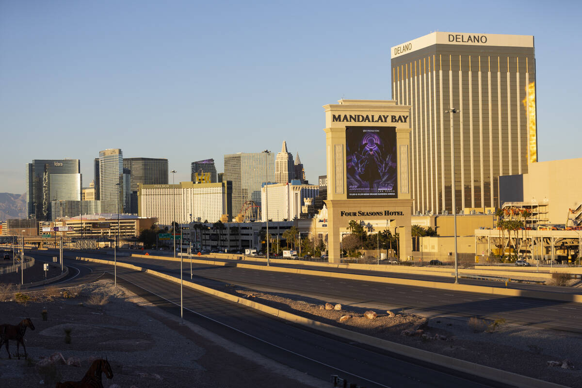 The completely closed I-15 freeway between Russell and Flamingo roads is seen from near the Rus ...