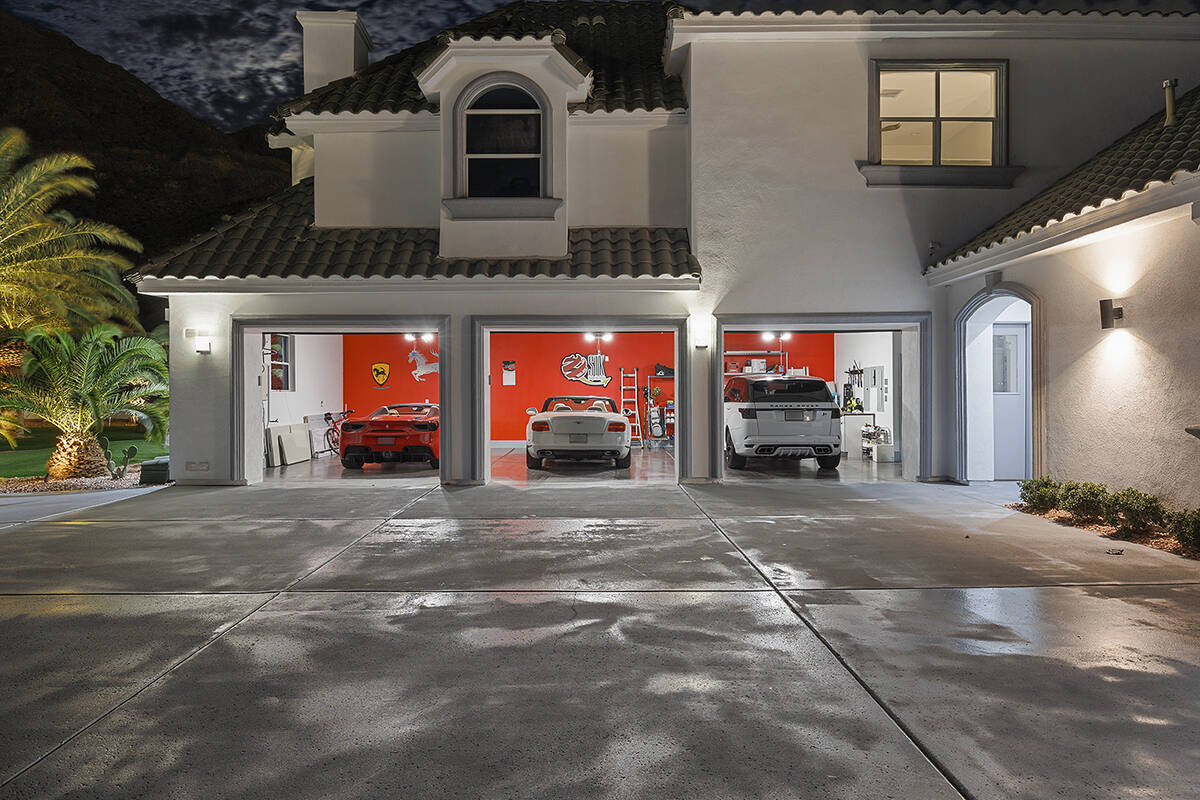 The home has a three-car garage. (Aeon Jones, AVIA Media Group)