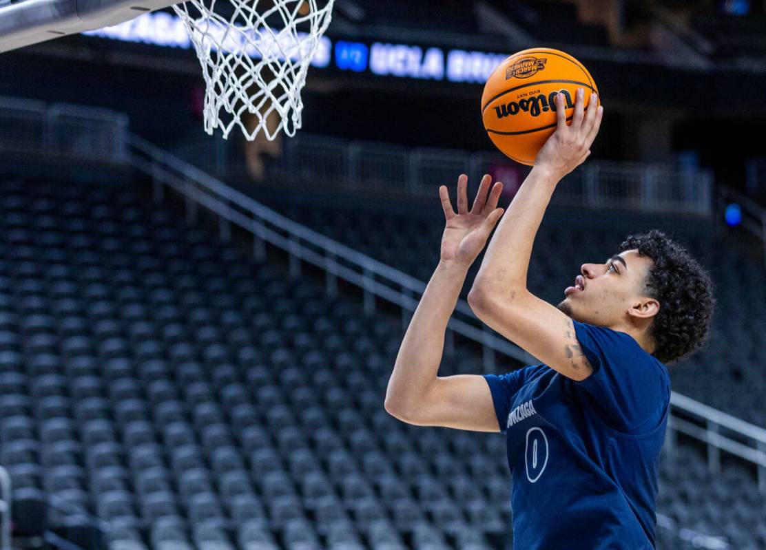 Gonzaga guard Julian Strawther sets up for a basket during the West Regional practice for the S ...