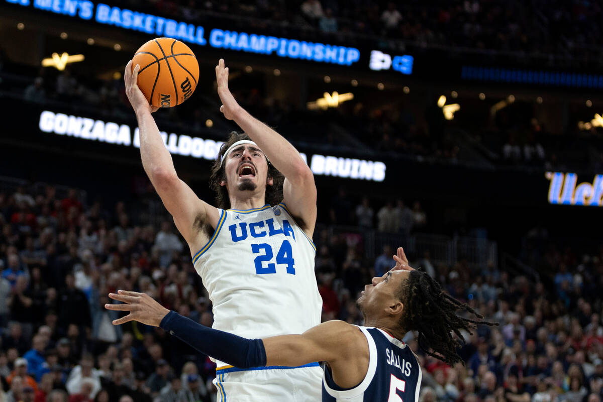 UCLA Bruins guard Jaime Jaquez Jr. (24) shoots against Gonzaga Bulldogs guard Hunter Sallis (5) ...