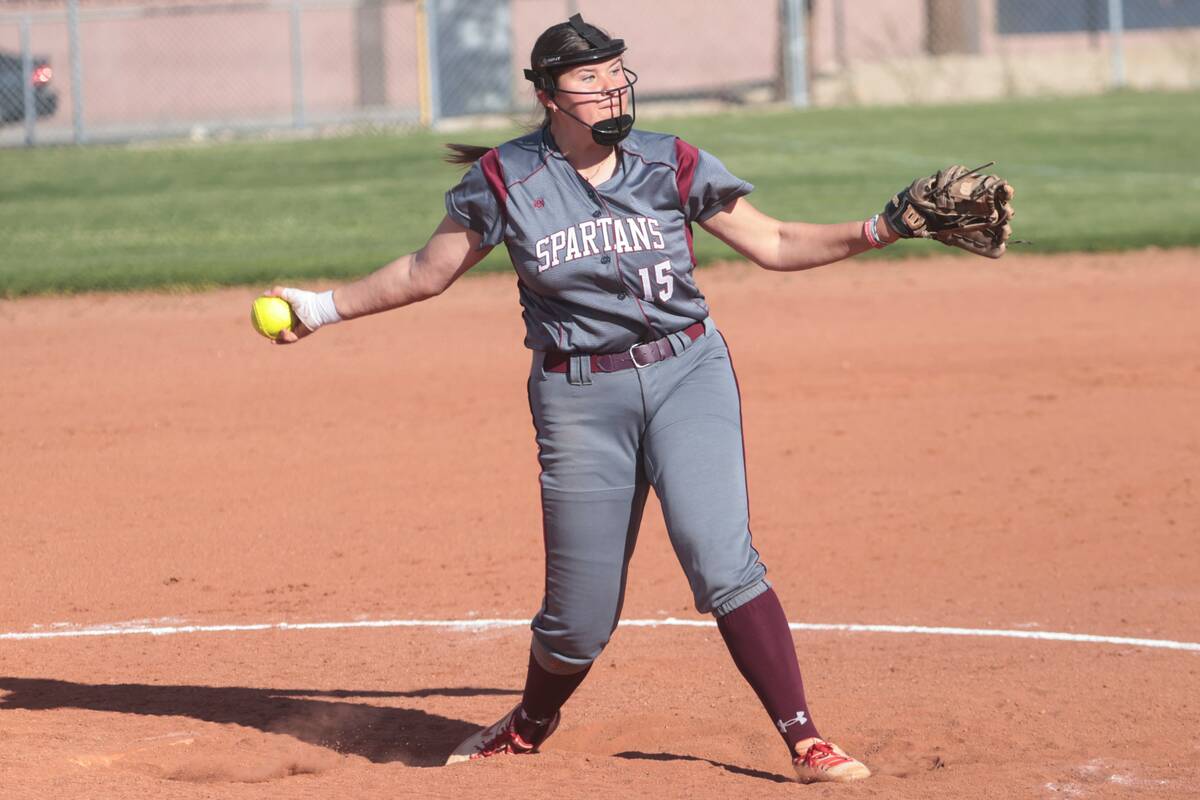 Cimarron-Memorial's Makenna Webber (15) pitches to Spring Valley during a softball game at Cima ...