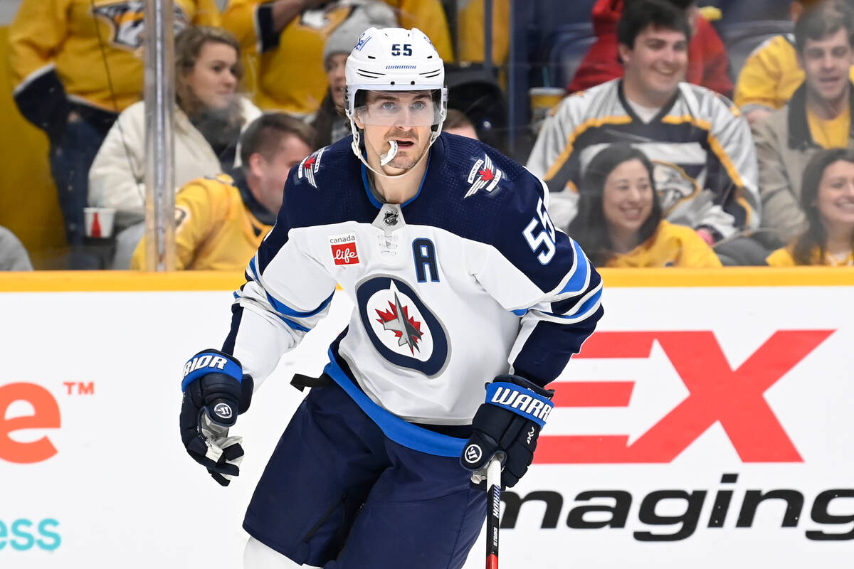 Winnipeg Jets center Mark Scheifele (55) plays against the Nashville Predators during the secon ...