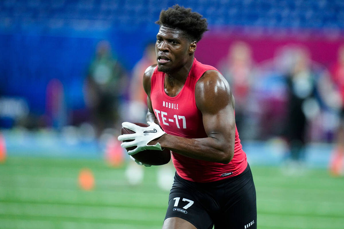 Georgia tight end Darnell Washington runs a drill at the NFL football scouting combine in India ...