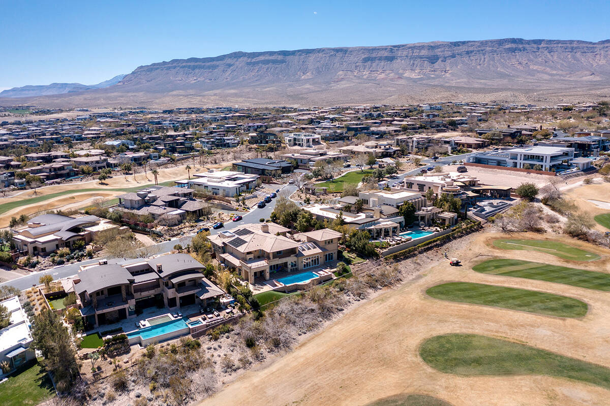 The home is on Bear’s Best Golf Course in Arrowhead. (Huntington & Ellis)