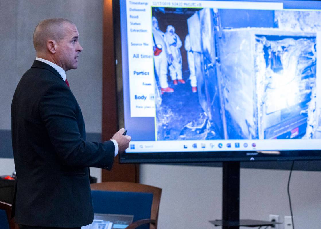 Chief Deputy District Attorney John Giordani delivers his closing statement during a preliminar ...