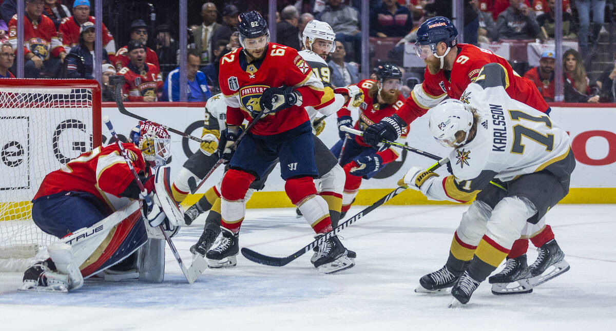 Golden Knights center William Karlsson (71) takes shot on Florida Panthers goaltender Sergei Bo ...