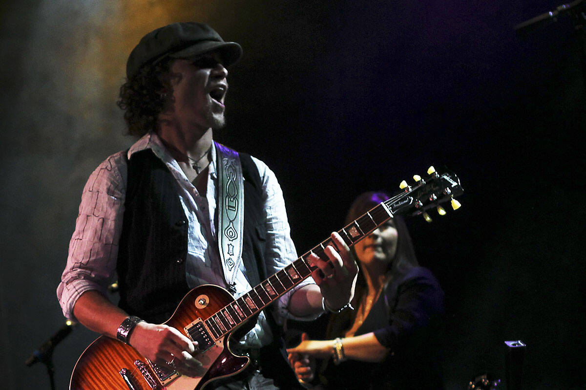 Michael Grimm performs in the Ovation Showroom at the Green Valley Ranch Resort in Henderson in ...