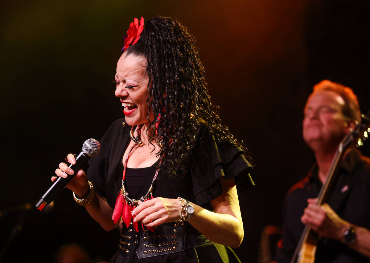 Nikki Logan, of The Michael Grimm Band, performs at the Michael Grimm Benefit of Love at the Si ...