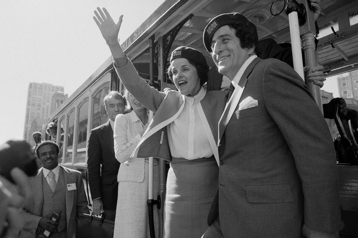 FILE - San Francisco Mayor Dianne Feinstein and singer Tony Bennett, who sang " I Left My ...