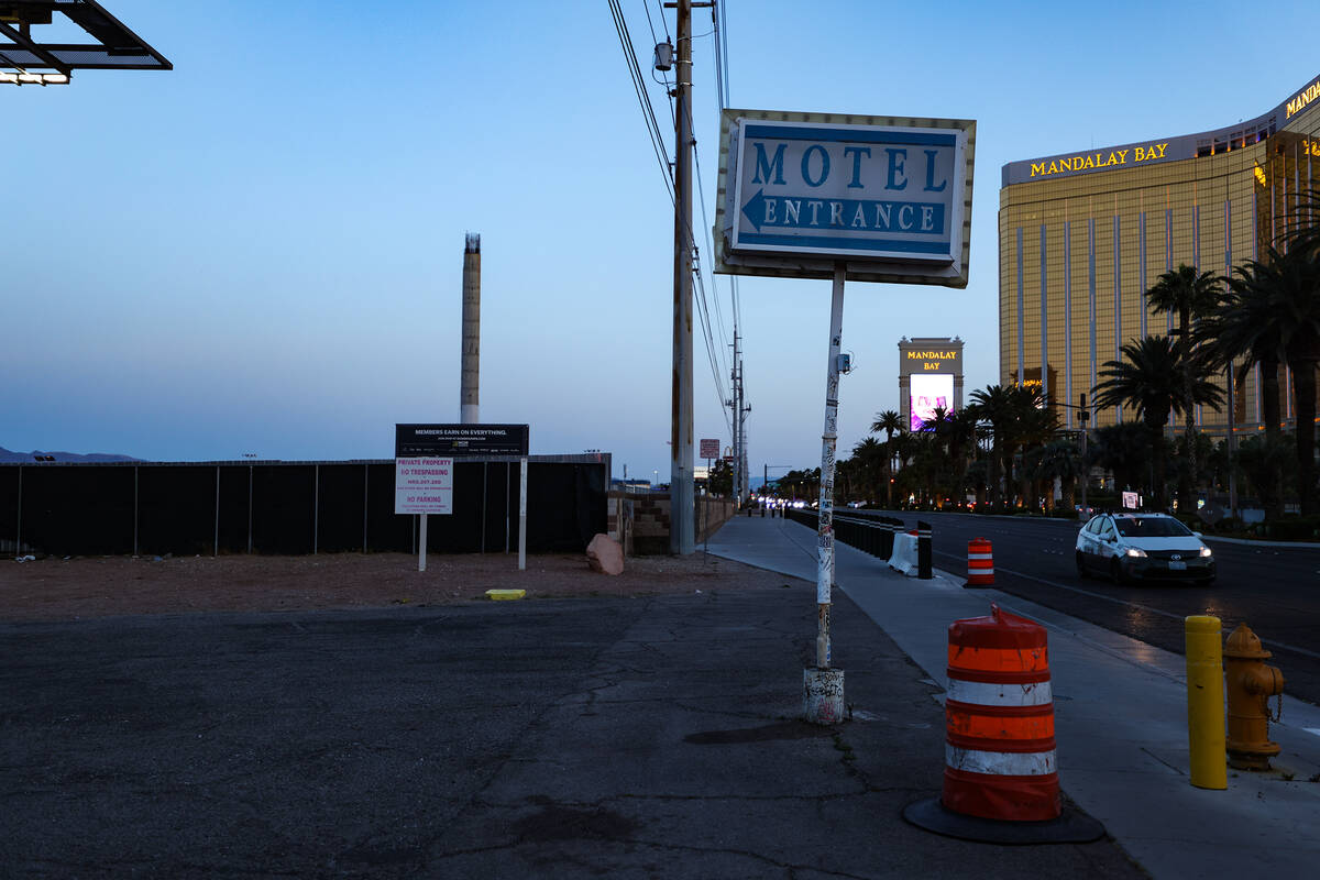 An old motel sign remains of the former White Sands Motel at 3889 Las Vegas Blvd. South, one of ...