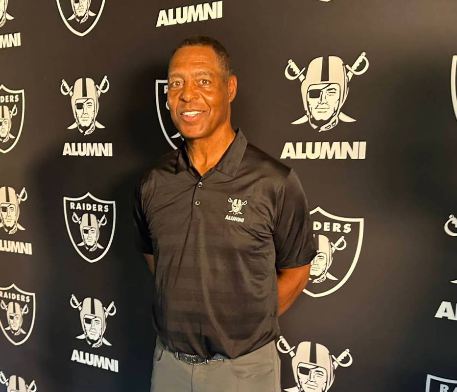 Former NFL running back Marcus Allen at the "Once a Raider, Always a Raider" alumni silver-carp ...