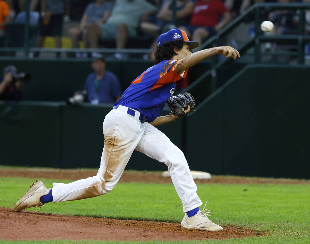 New Albany All-Stars pitcher Kevin Klingerman delivers a pitch against El Segundo, California A ...