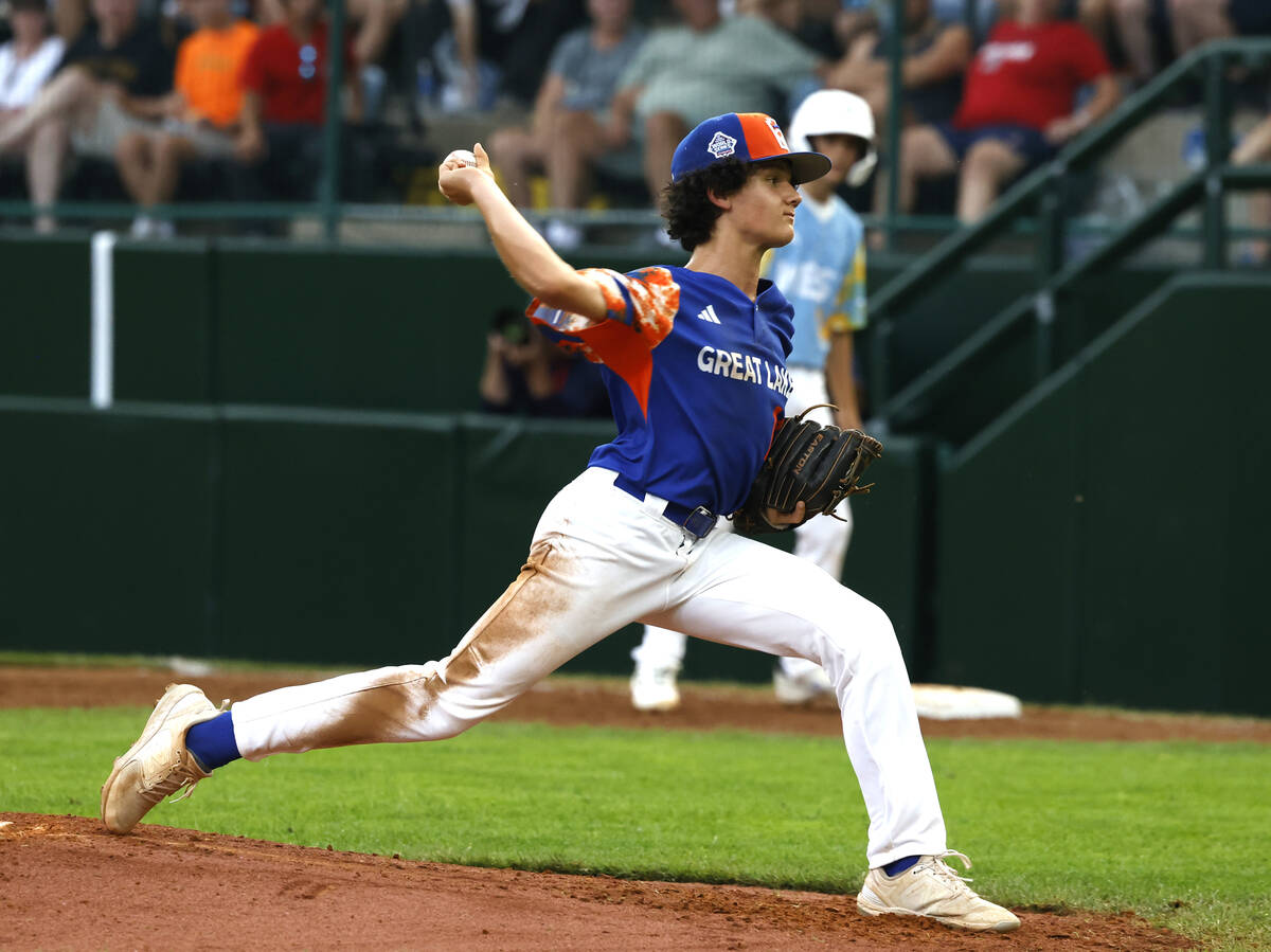 New Albany All-Stars pitcher Kevin Klingerman delivers a pitch against El Segundo California Al ...