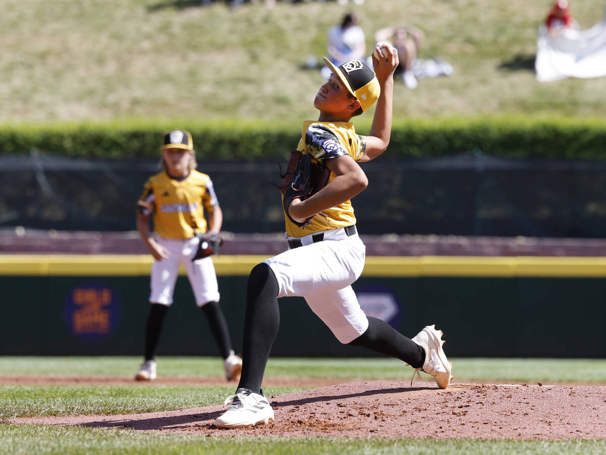 Nolensville, Tennessee, pitcher Lucas McCauley delivers a pitch against Henderson All-Stars dur ...