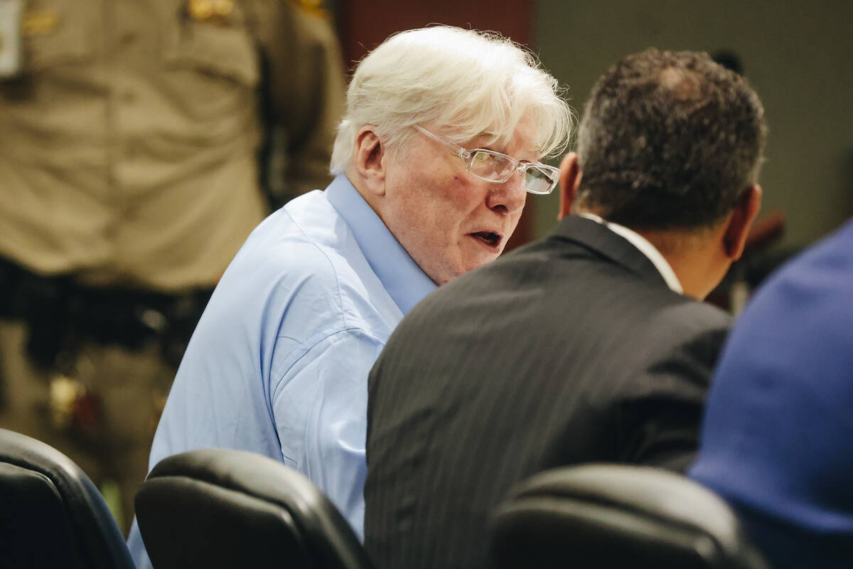 Thomas Randolph speaks to his lawyers before the beginning of closing arguments at the Regional ...