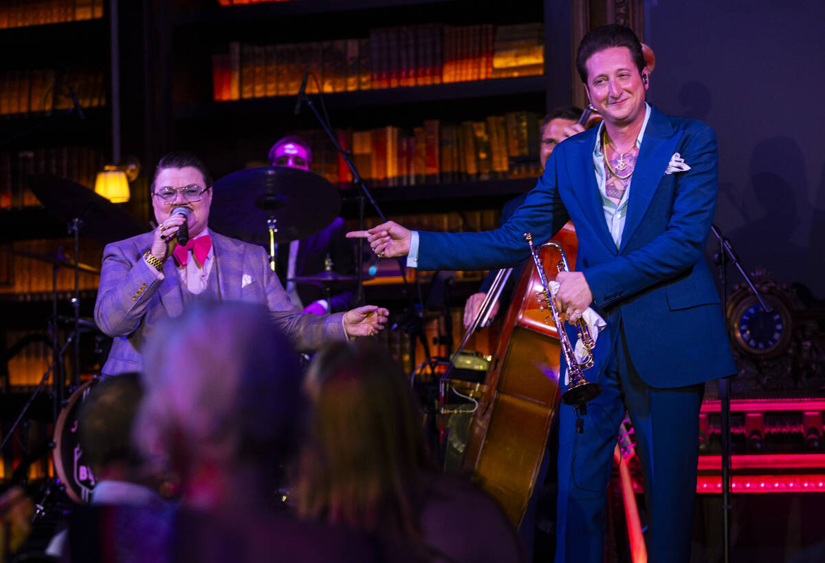 Comedian Murray Hill, left, performs in Brian Newman’s "After Dark" show at No ...