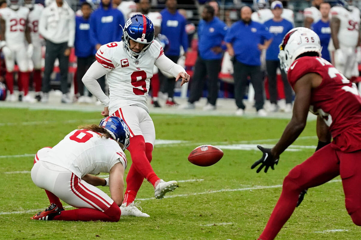 New York Giants place kicker Graham Gano (9) kicks a field goal against the Arizona Cardinals d ...