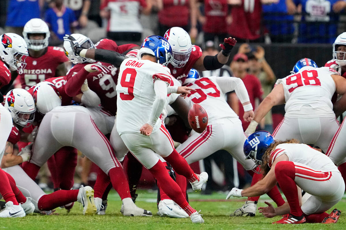 New York Giants place kicker Graham Gano (9) kicks a field goal against the Arizona Cardinals d ...