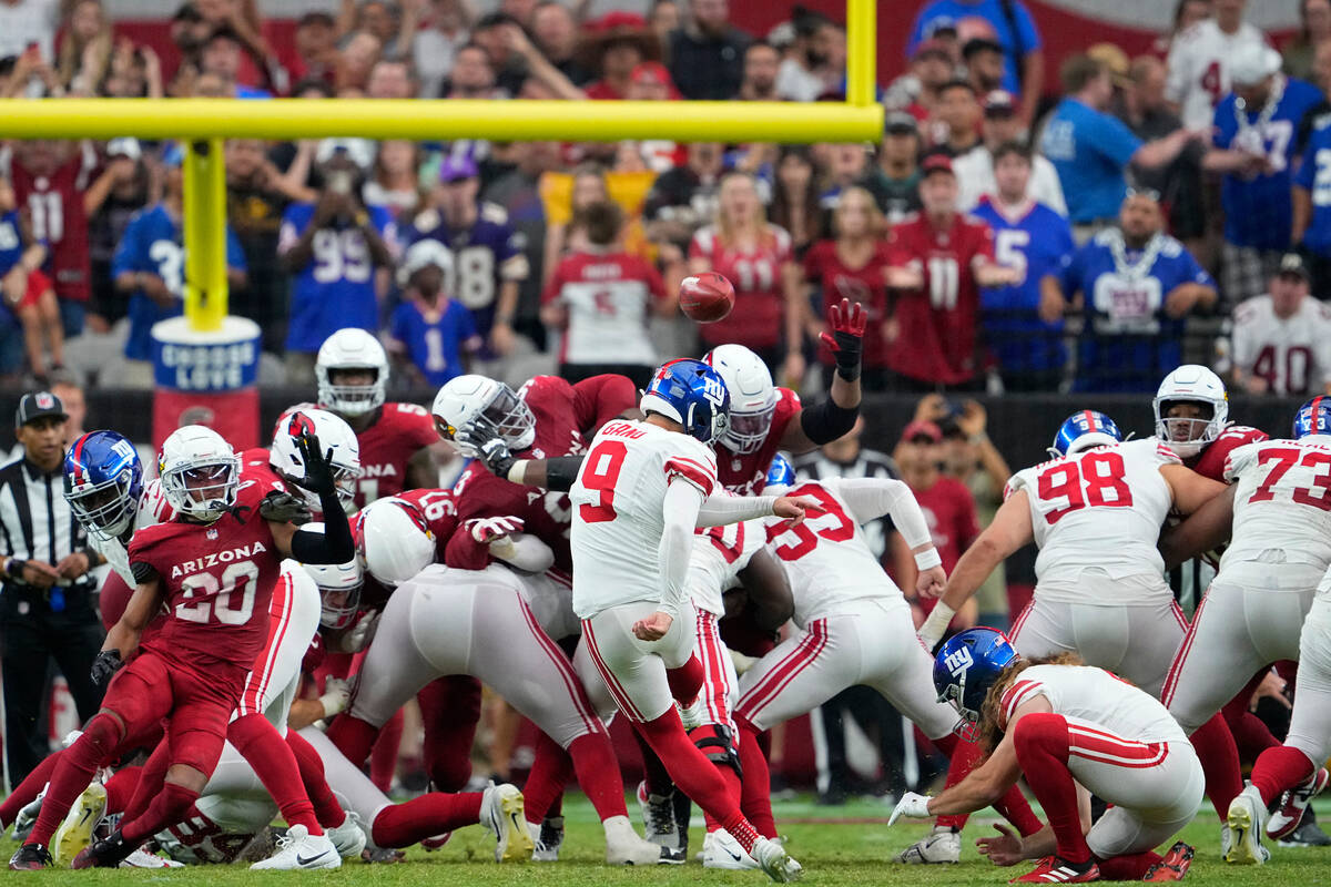 New York Giants place kicker Graham Gano (9) kicks a field goal against the Arizona Cardinals d ...