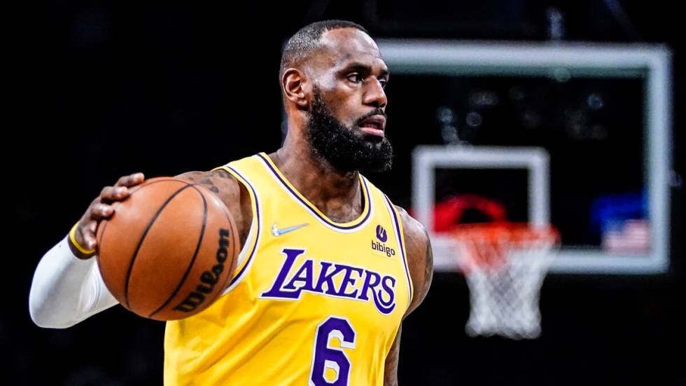 Los Angeles Lakers forward LeBron James (6) during NBA action against Brooklyn Nets, Tuesday Ja ...