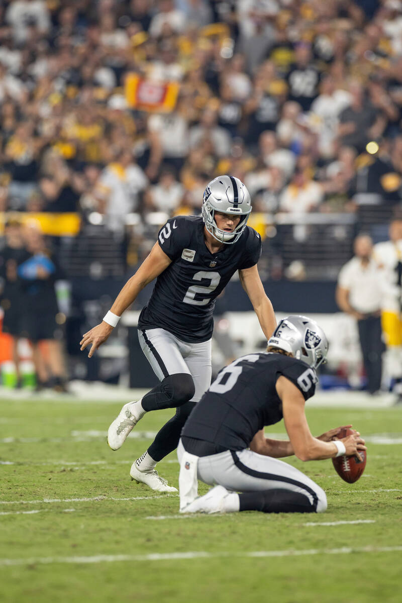 Las Vegas Raiders kicker Daniel Carlson (2) kicks a field goal against the Pittsburgh Steelers ...