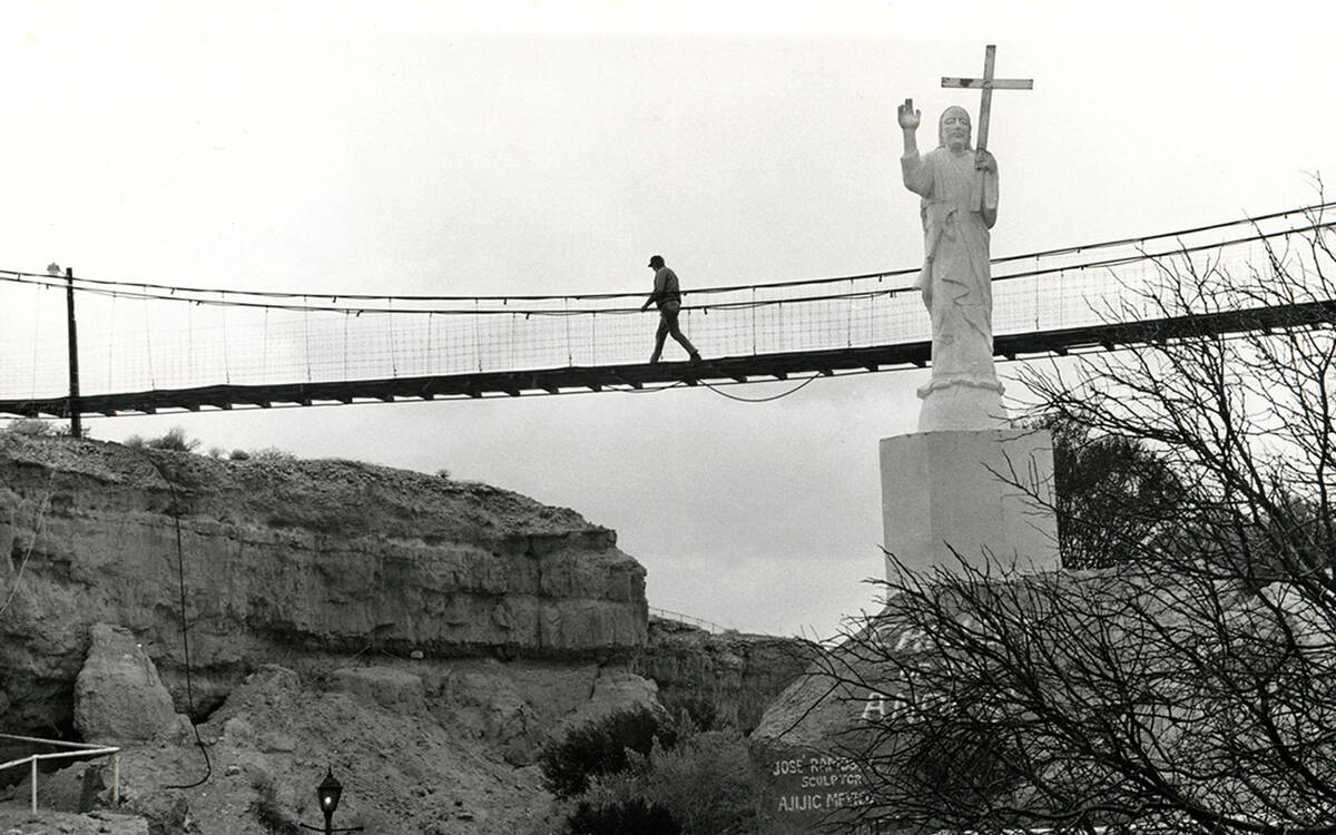 Cathedral Canyon walking bridge. (Wayne Kodey/Las Vegas Review-Journal)