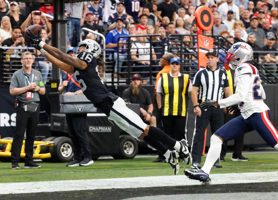 Las Vegas Raiders wide receiver Jakobi Meyers (16) dives but unable to catch the ball during th ...